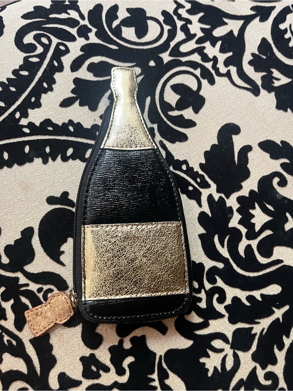 GUC! Kate Spade Leather Champagne Bottle Coin/Trinket Purse - Picture 2 of 7